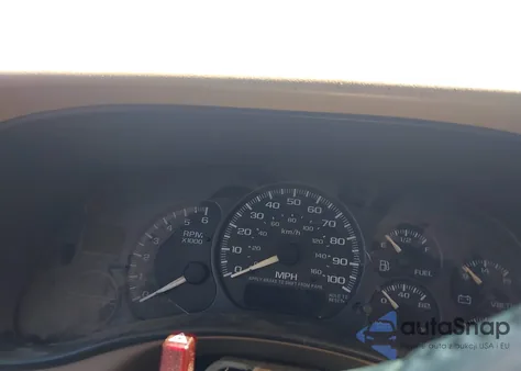 2002 Chevrolet Suburban 1500 Z71 из США, поврежденный, VIN 3GNFK16ZX2G254983